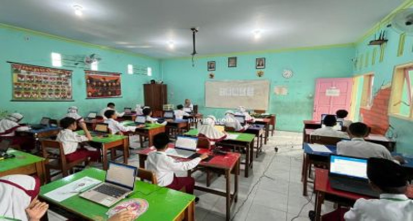 Sukses Terapkan Teknologi! Ujian Madrasah Berbasis Komputer Tahun 2024/2025 di MI PLUS WALISONGO TRENGGALEK